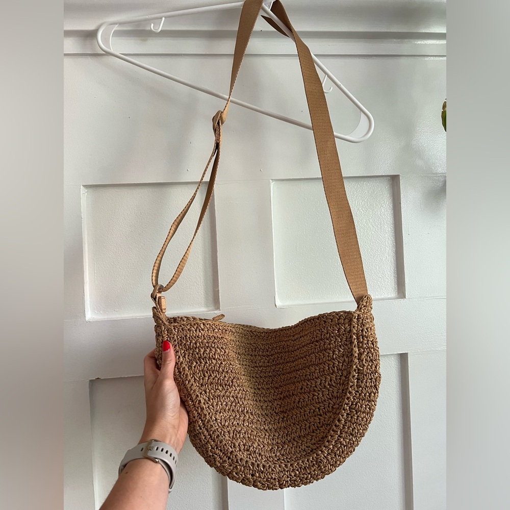 Uniqlo crochet raffia crescent bag